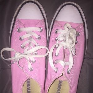 Pink Low Top Converse (FINAL PRICE)
